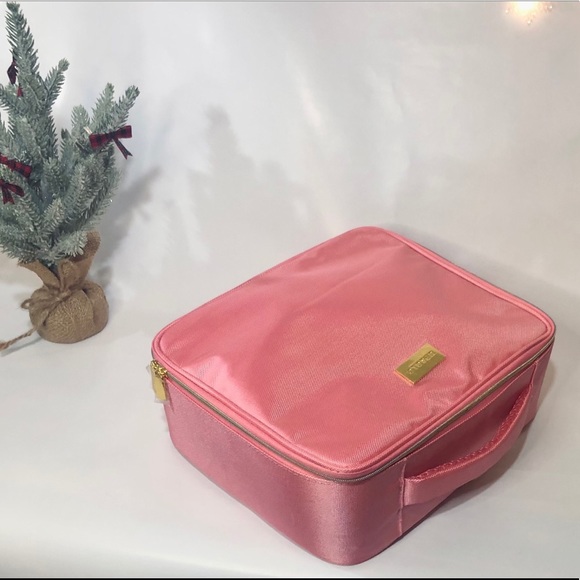 UP&GEO Cosmetics Case in Bubble Gum Pink - Picture 14 of 16